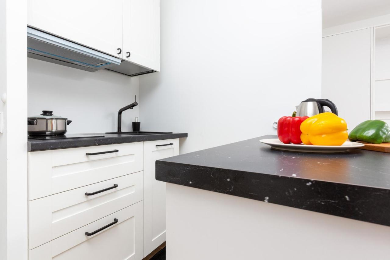 Studio Apartment Ochota Siemienskiego By Noclegi Renters Варшава Экстерьер фото